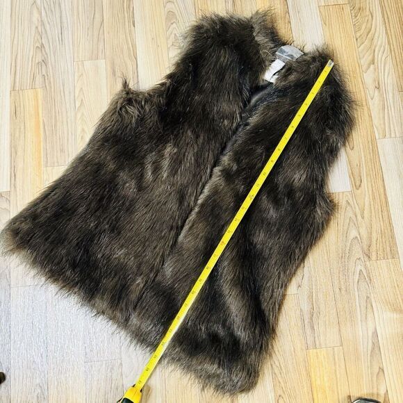 KENAR Faux Fur Sz M Chocolate Brown Hook Eye Closure Vest Luxury Extravaganza - Picture 10 of 12